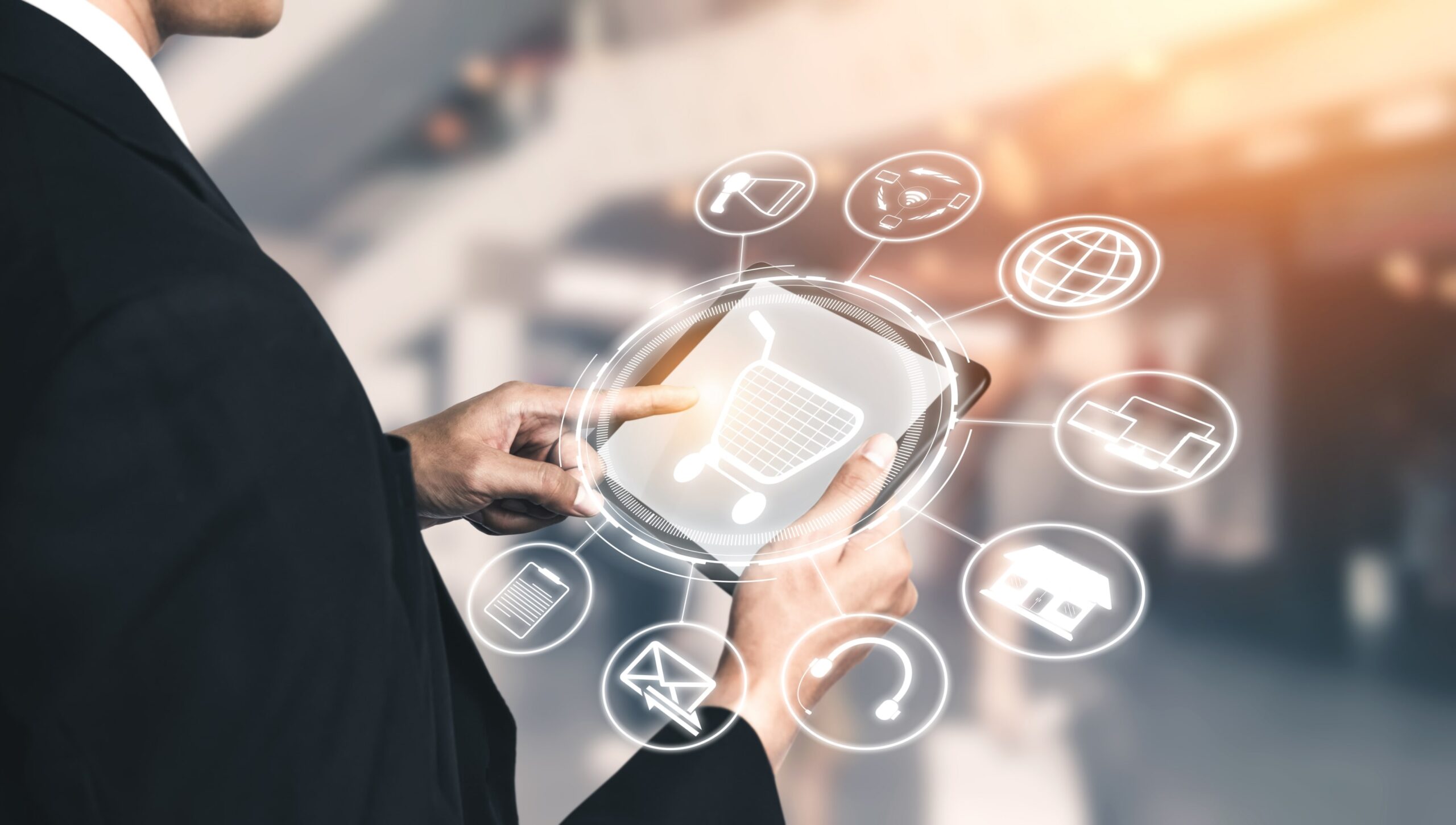 omni channel technology online retail business min scaled