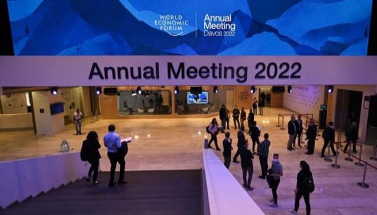 147 150041 economists davos world facing
