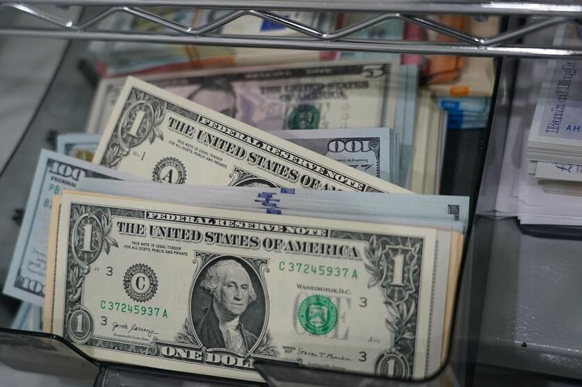 100147 usd